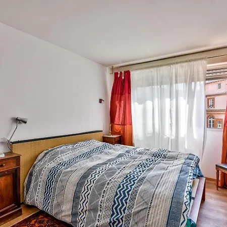 Appartement Large Three-rooms *toulouse Center* *